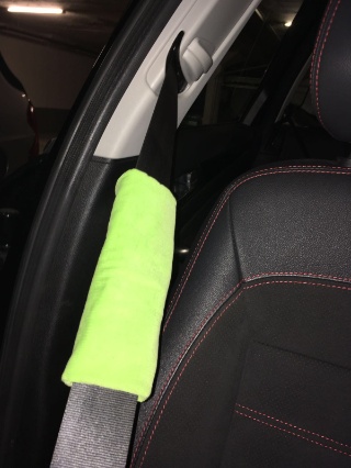 Gurtschoner fuer Autositz Gurtschoner fuer Autositz